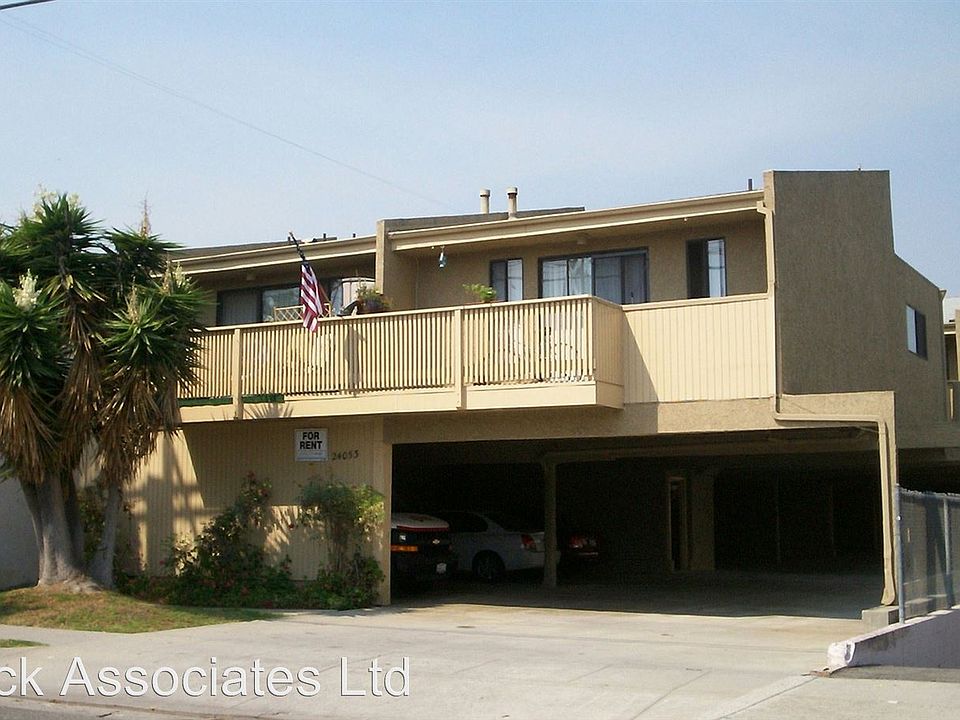 1st image of 24053 Ocean Ave APT 2