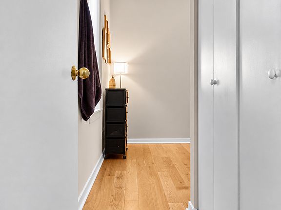 4th image of 1716 Wallace St APT 202