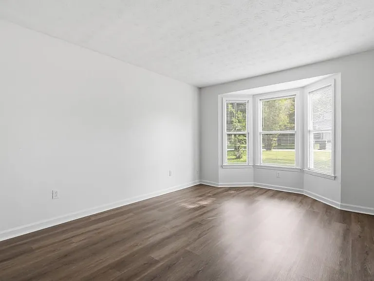 4061 Keheley Glen Dr NE — Photo 14