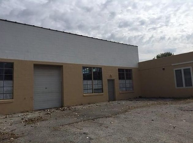 1st image of 2659 Shelby St