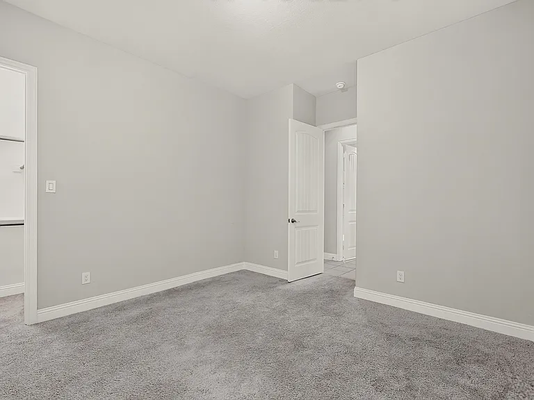 7617 Regal Ln — Photo 21