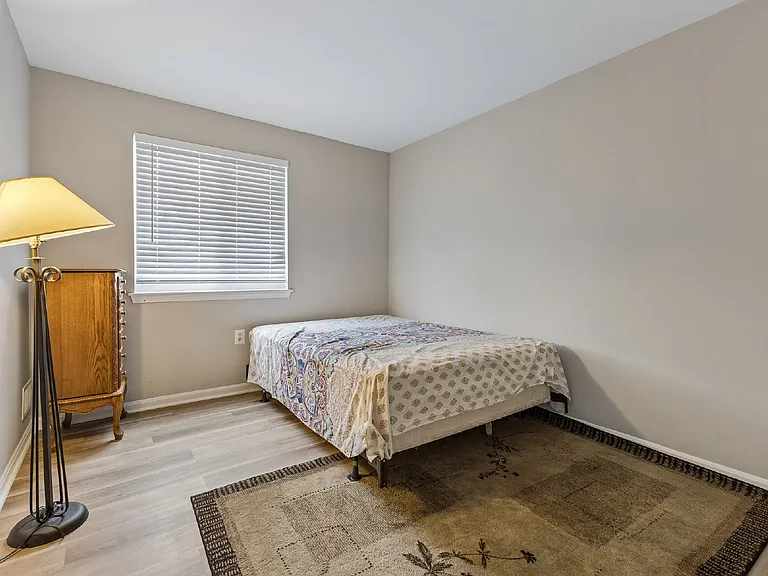 7974 Community Dr — Photo 20