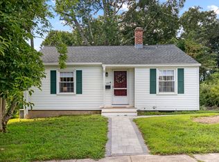 28 Walnut Rd, Rocky Hill, CT 06067