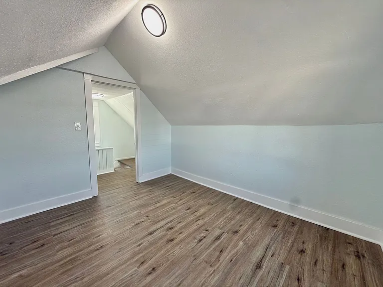 5912 Elmwood Ave — Photo 14