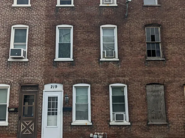 219 Concord St, Eddystone, PA 19022