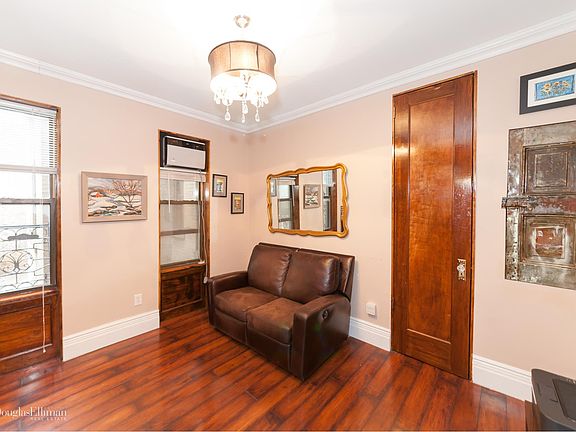 2nd image of 530 Manhattan Ave APT 34