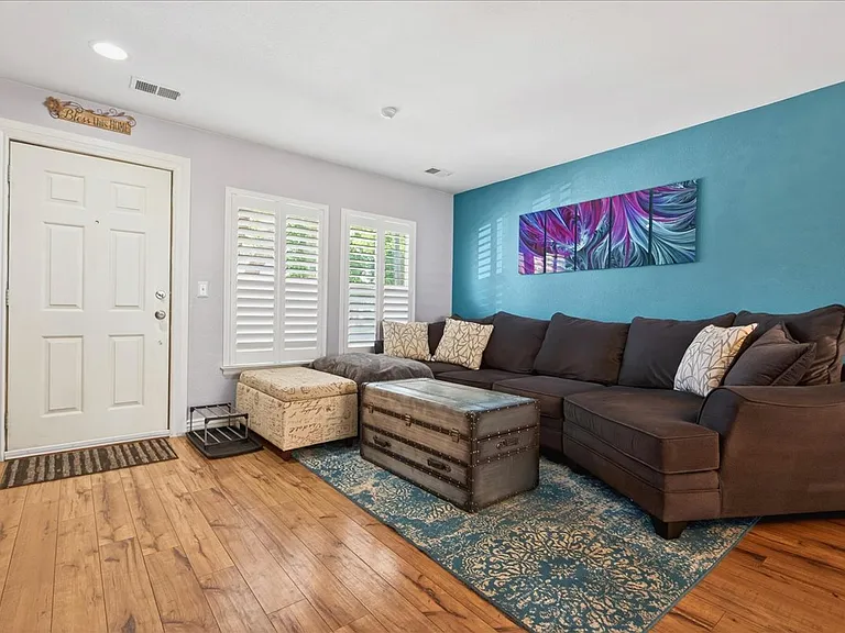 4594 S Swadley Ct — Photo 3