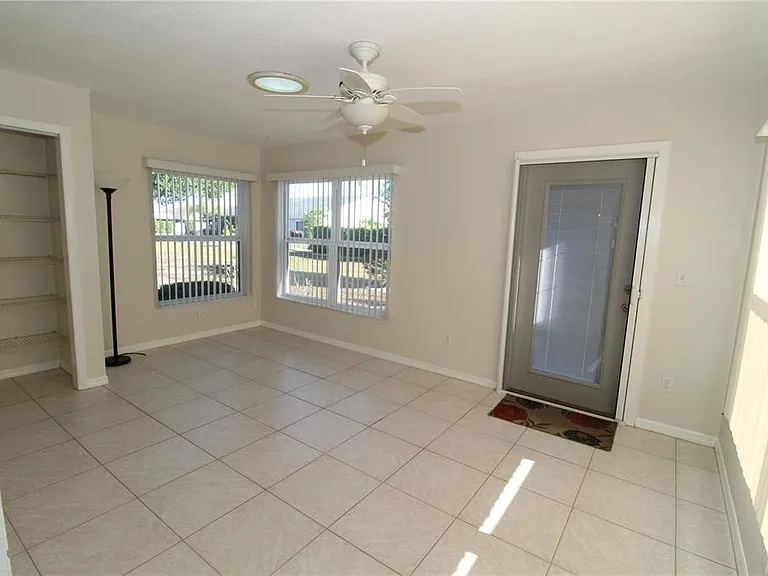301 Bryce Ct — Photo 20