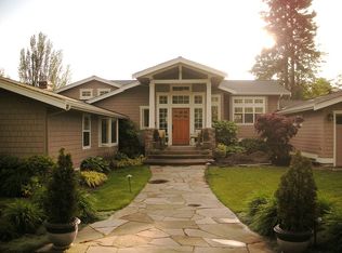 7627 79th Ave SE, Mercer Island, WA 98040