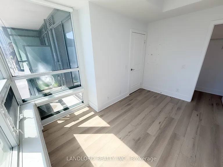 120 Parliament St #412 — Photo 12