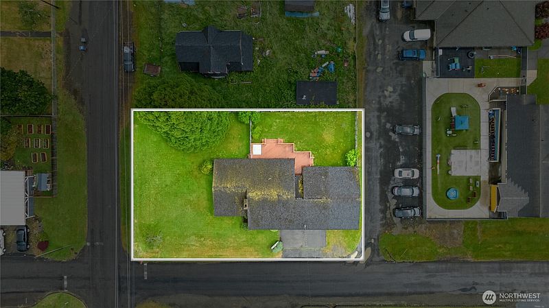 2nd image of 106 Jefferson Street