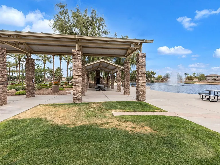 42780 W Sunland Dr — Photo 37