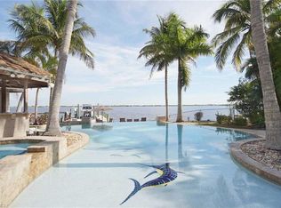 5229 Nautilus Dr, Cape Coral, FL 33904