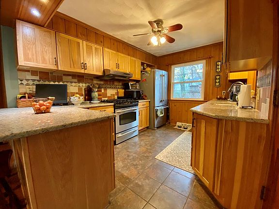 4th image of 229 Freer Ct