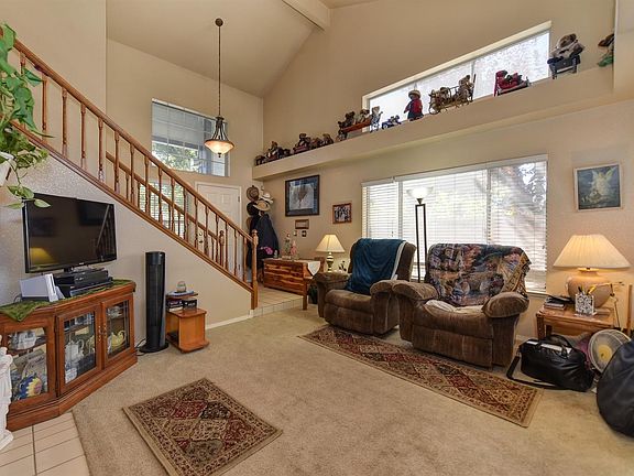 3rd image of 1316 Muscat Cir