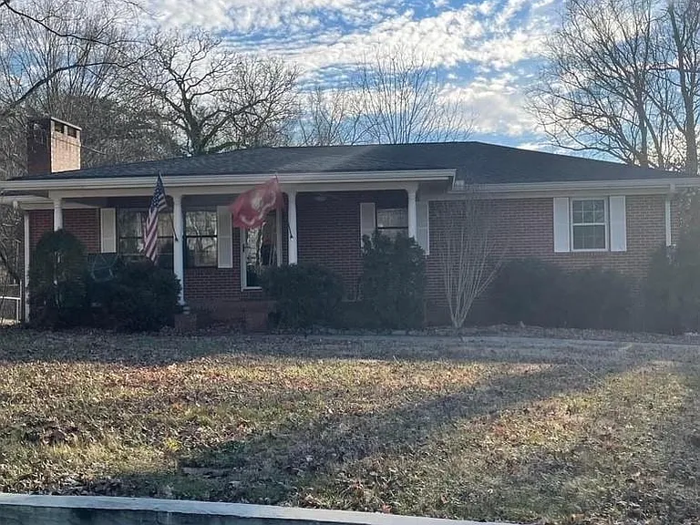 198 Culver St — Photo 1
