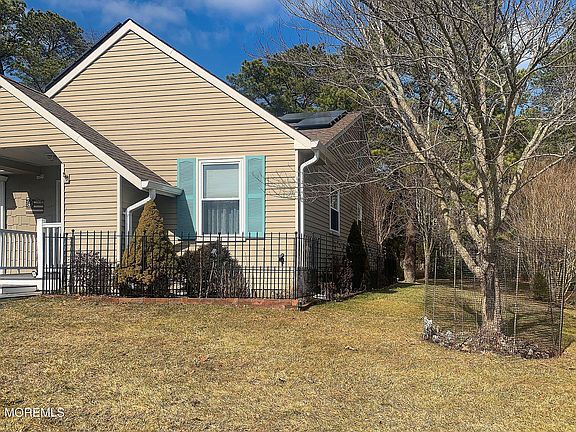 5th image of 27 Amesbury Road #64