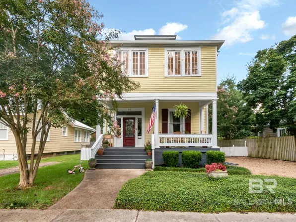 12 Lemoyne Pl, Mobile, AL 36604