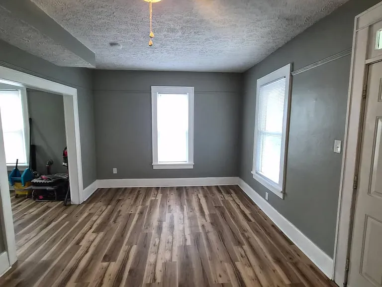 465 Winsley St #1 — Photo 12