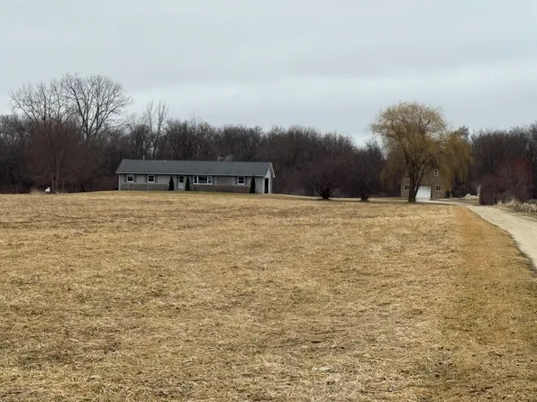 (undisclosed Address), Woodstock, IL 60098
