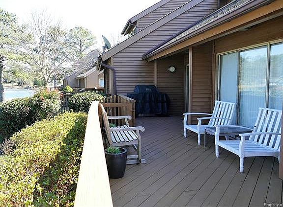3rd image of 71 Hudgins Point Ln