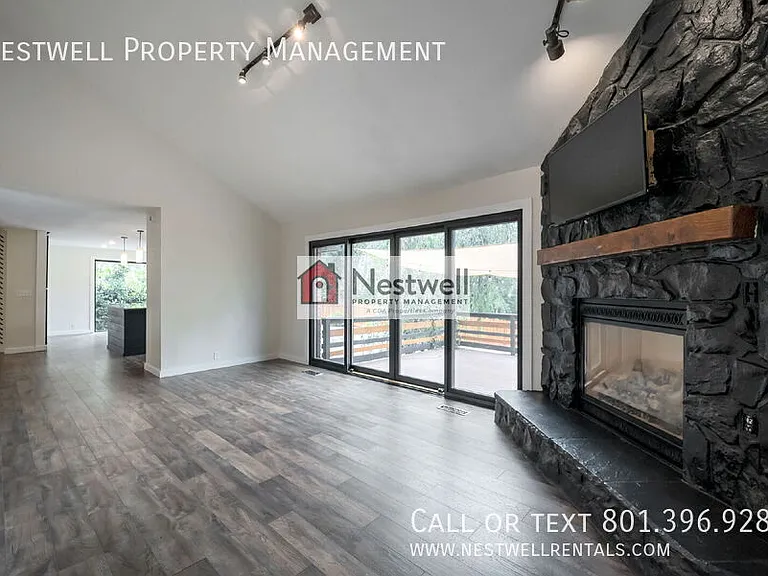 659 W Halifax Ct — Photo 14
