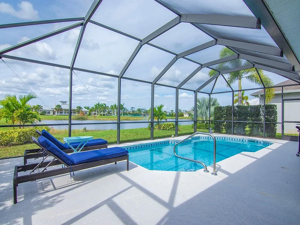 3435 Diamond Leaf Dr