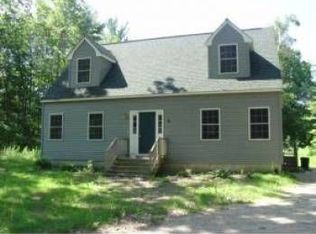 2 Rock Rdg, Raymond, NH 03077