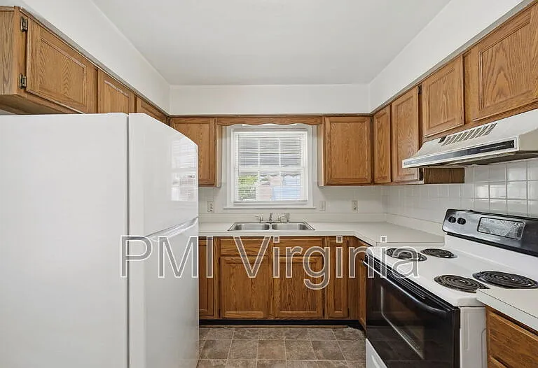 3702 Cape Henry Ave #A — Photo 6