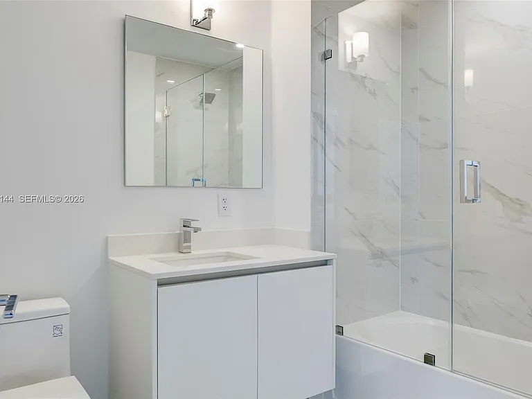 700 NE 24th St #5601 — Photo 21
