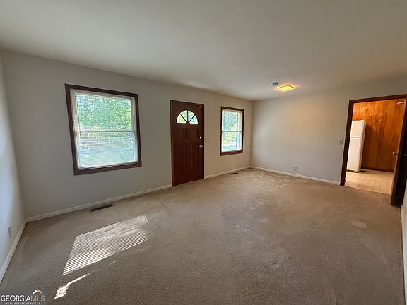 3rd image of 727 Central Rd