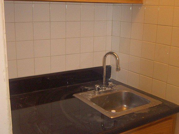 5th image of 157-163 E 72nd St #5B