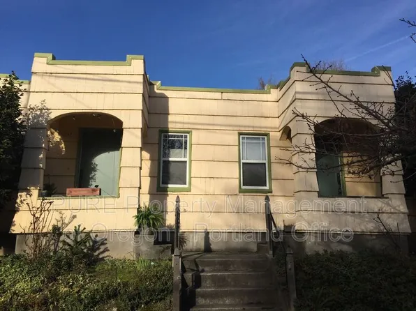 2411 SE Madison St, Portland, OR 97214