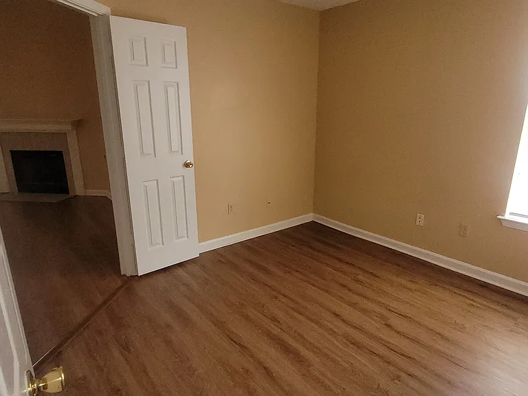 7782 Shadowland Dr — Photo 13
