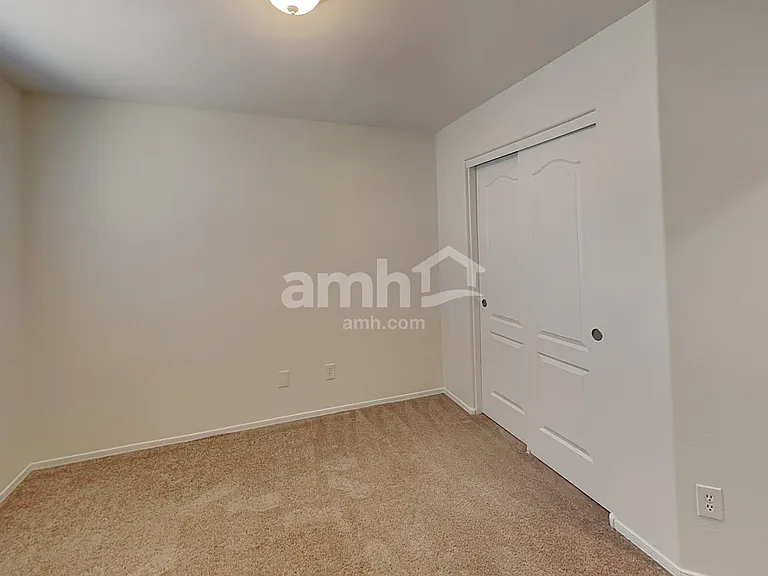2865 S Hansen Dr — Photo 12