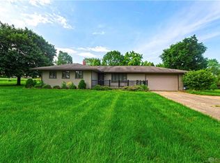4011 Barberry Blvd, Beavercreek, OH 45440