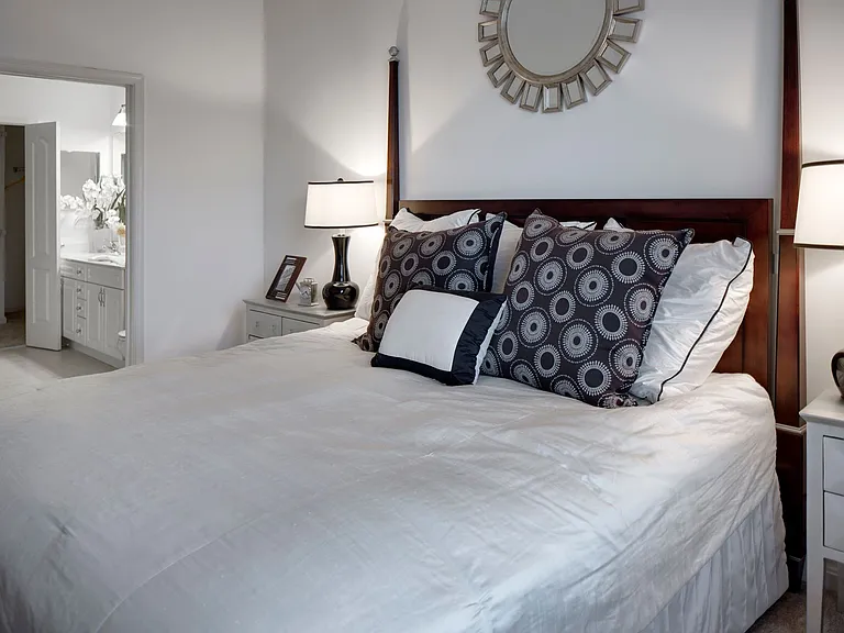 10090 Mill Run Cir — Photo 17