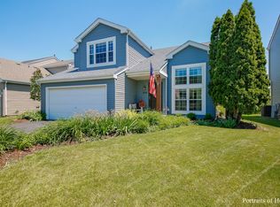 654 Nichole Ln, Geneva, IL 60134