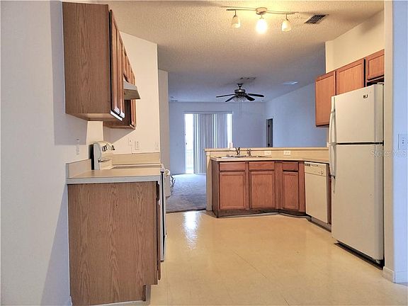 5th image of 361 Sunset View Dr