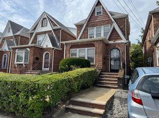 1612 149th St, Whitestone, NY 11357