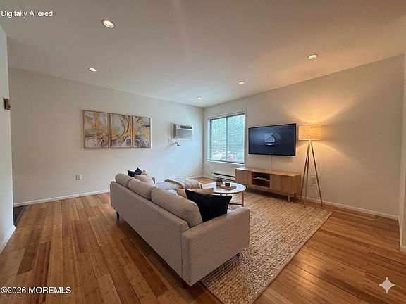 4th image of 160 Cross Slope Court #A