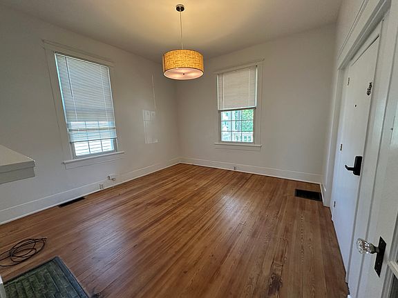 5th image of 1009 Gratz St APT 2