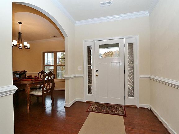 2nd image of 7111 Linn Cove Ct
