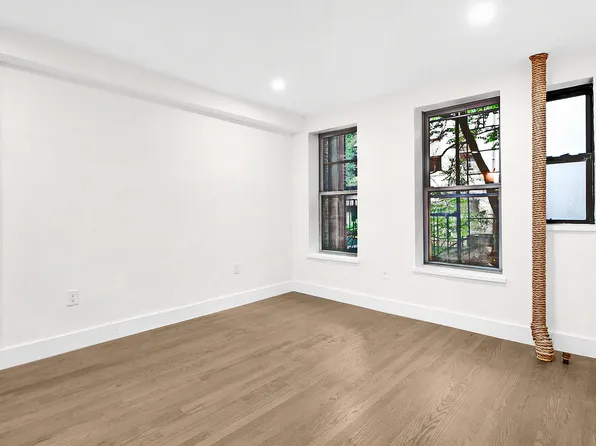 98 Christopher St APT 3, New York, NY 10014
