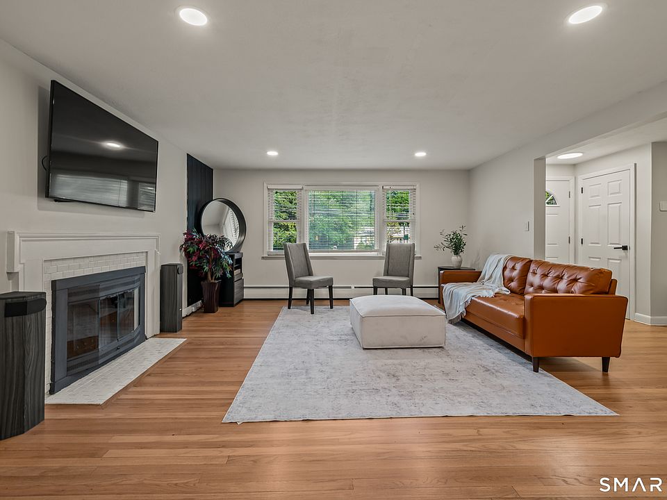 1st image of 183 Tunxis Avenue
