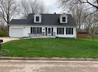 413 Wayne Rd, Rochelle, IL 61068
