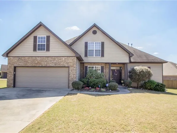 1959 Chancellor Ridge Rd, Prattville, AL 36066