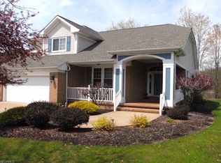 1079 Villa Lago Dr, Macedonia, OH 44056