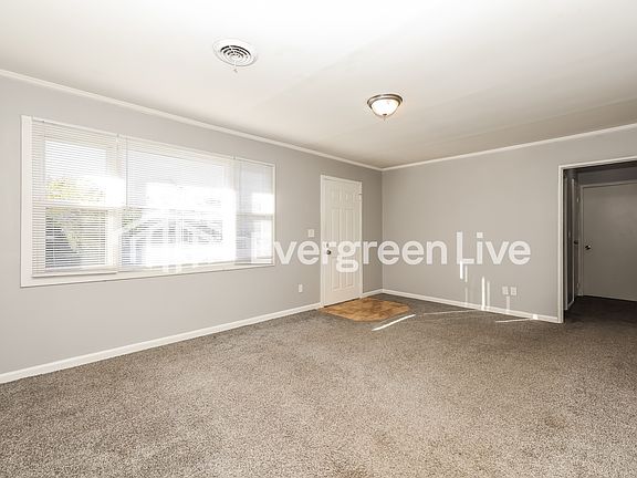 3rd image of 81 Rowland Dr