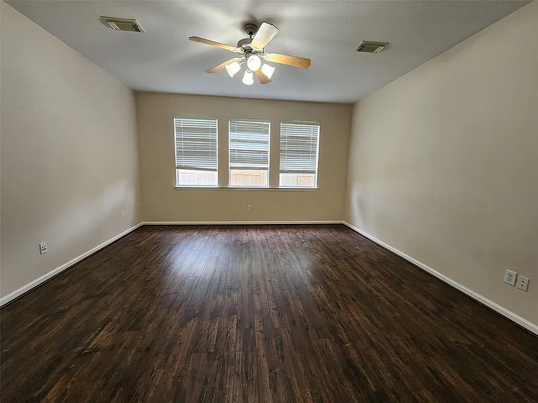 5307 Dandelion Meadow Ln — Photo 13